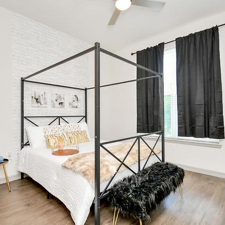 Апартаменты Elan Maison Smart Hub In The Heart Of Downtown Хьюстон Экстерьер фото
